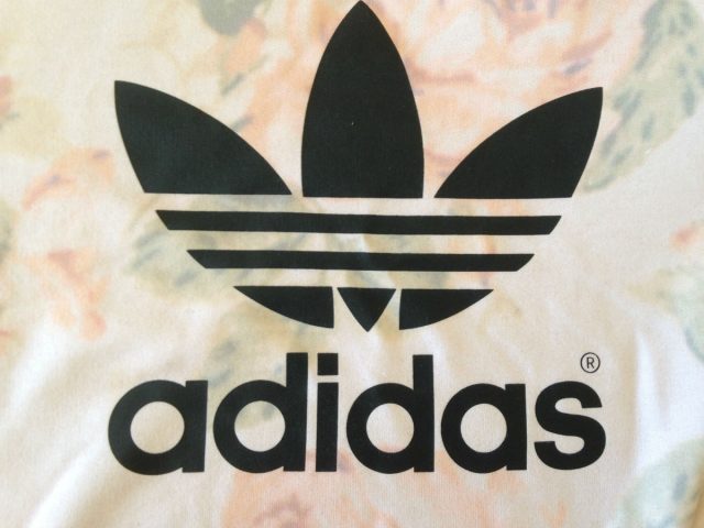 Adidas fra markedet i Eduador