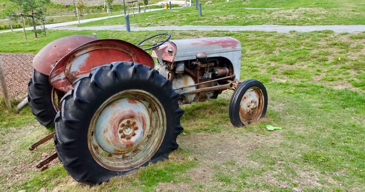 Traktor i Ål