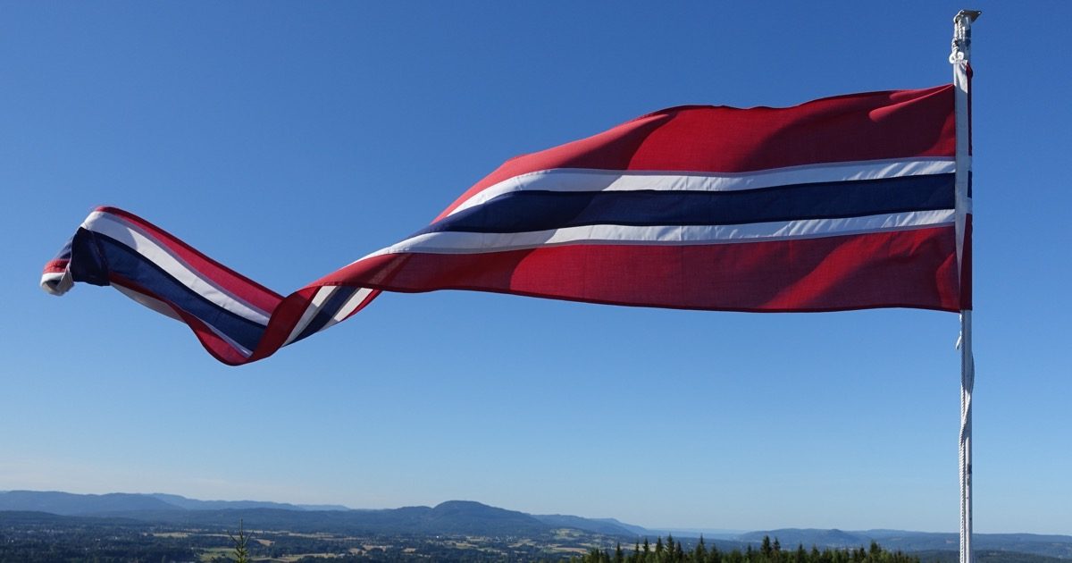 Flagg på Hasleråsen i Eidsvoll
