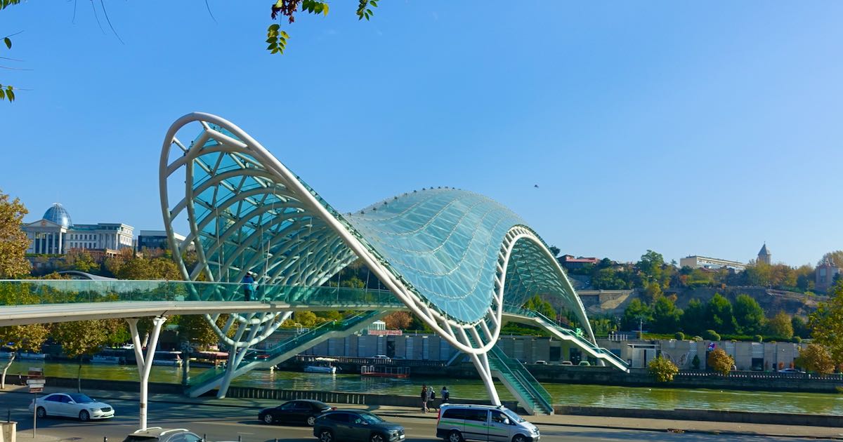 Fredsbroen i Tbilisi, Georgi