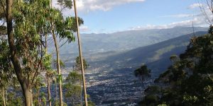 Utsikt over deler av Quito i Ecuador