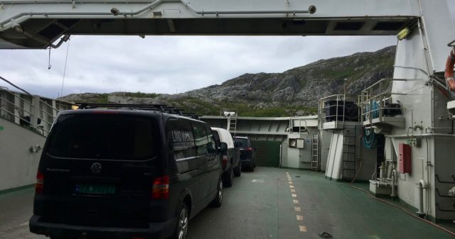 Ombord på ferge i Vevelstad, Helgeland